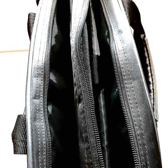 Targus Laptop Bag - Picture 4 of 5